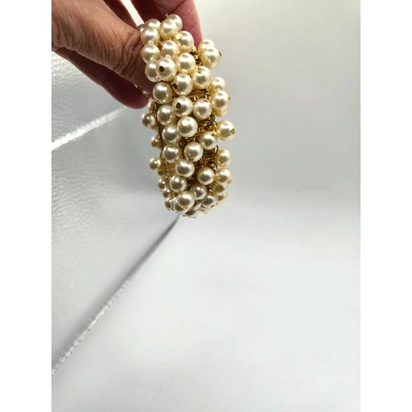 Vintage Gold Tone Cha Cha Bracelet Faux Pearls Stretch Mid Century Glam - Picture 4 of 5